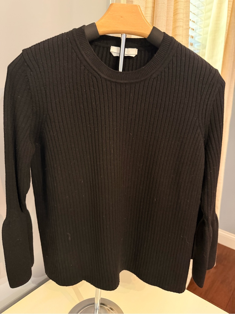 Hugo Boss Medium, made in Italy black ribbed bell sleeve sweater - Picture 1 of 7